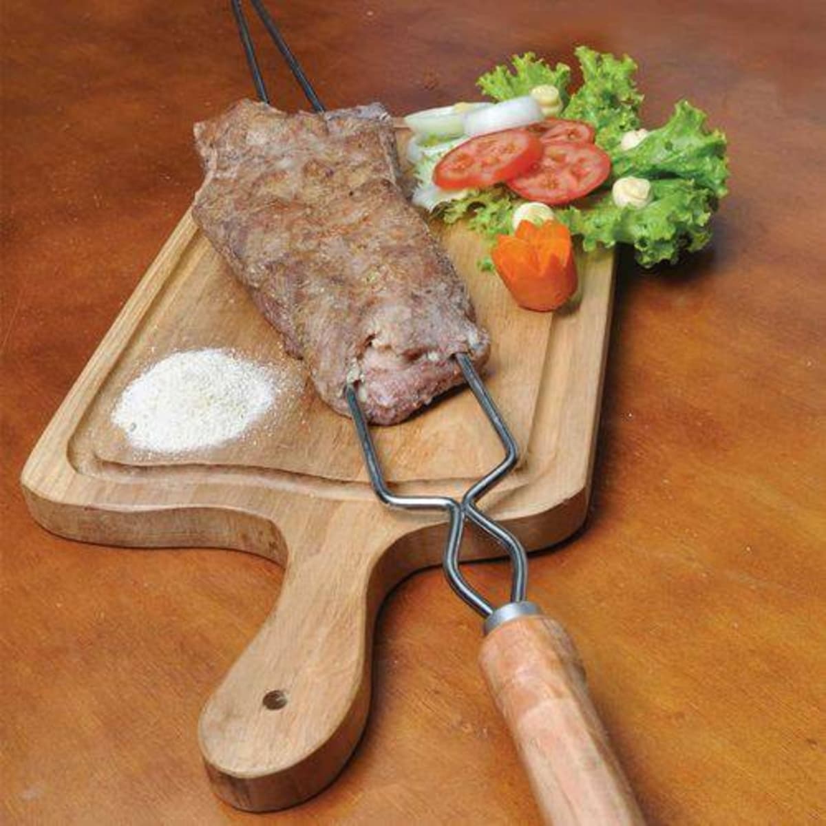 ESPETO P/CHURRASCO - ESPETO DUPLO FINO P/CHURRASCO COM CABO DE MADEIRA 75CM CROMADO - MOR 3211 - foto 1 de 2