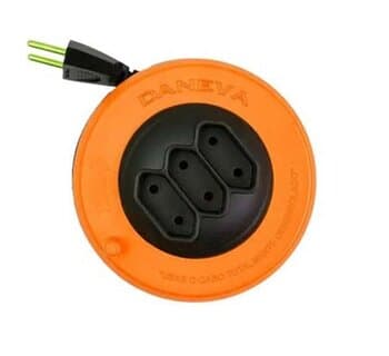 EXTENSãO ELéTRICA 3TOMADAS 2X0,75MM 5METROS ENROLáVEL COR PRETA - CORDãO PARALELO C/PINO PLUG MACHO 10A 2 PINOS 10A X 3TOMADAS