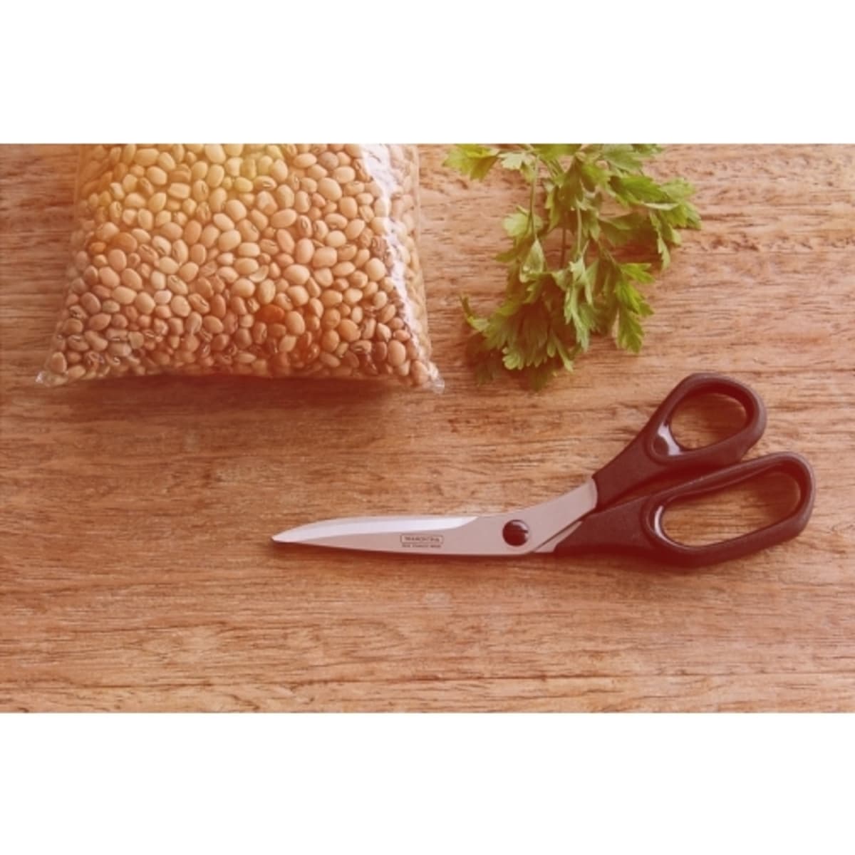 TESOURA COSTURA INOX 8" (8POLEGADAS) CABO PRETO 25925168 - TRAMONTINA - foto 1 de 3